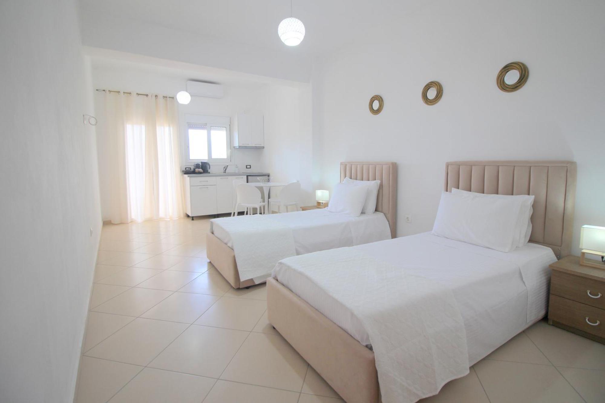 Nefeli'S Apartment Himara Zewnętrze zdjęcie