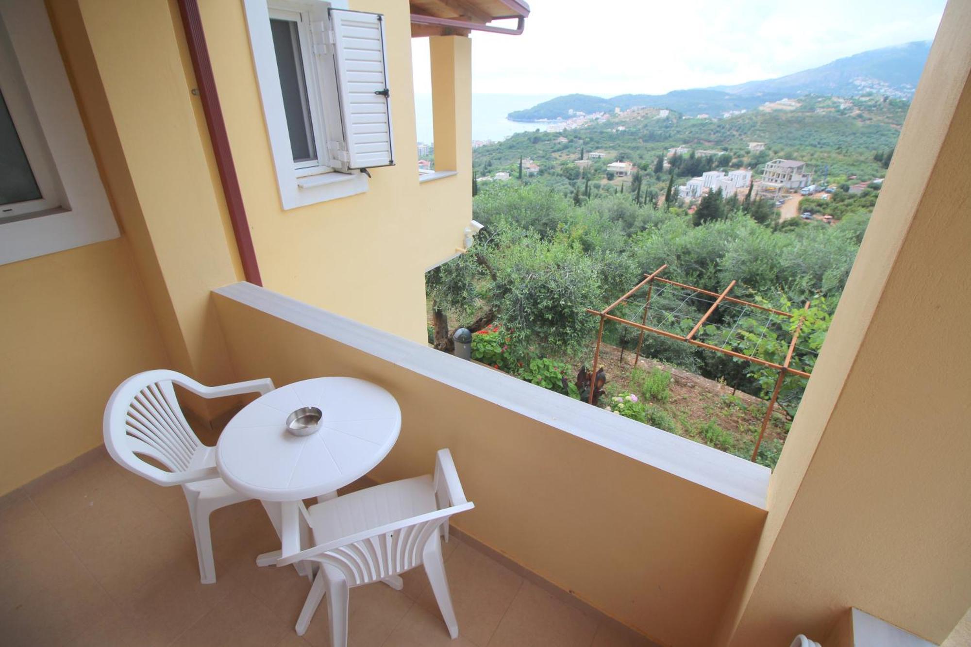 Nefeli'S Apartment Himara Zewnętrze zdjęcie