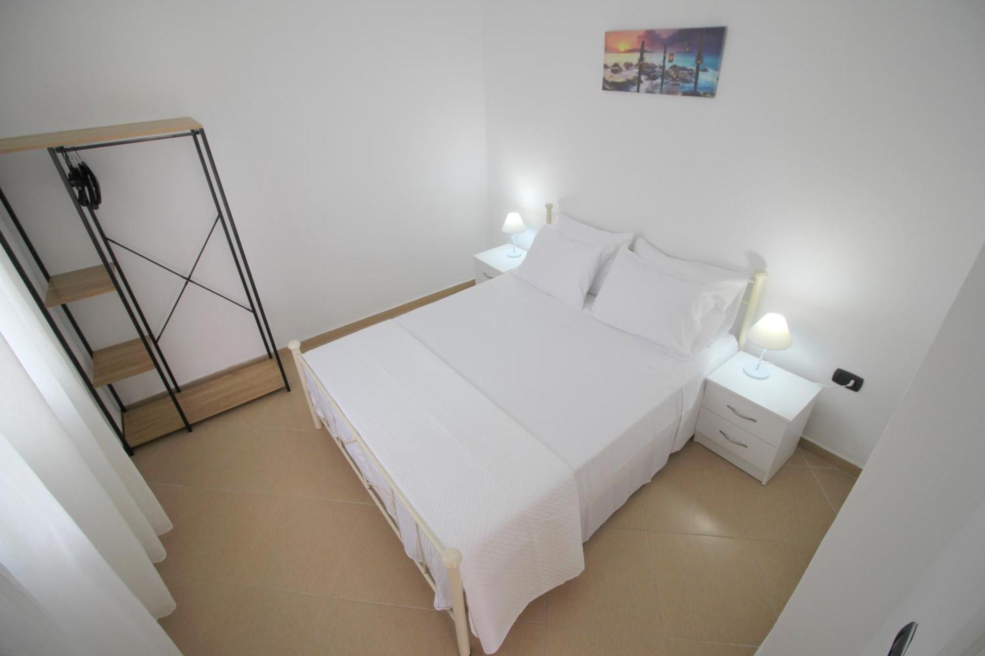Nefeli'S Apartment Himara Zewnętrze zdjęcie