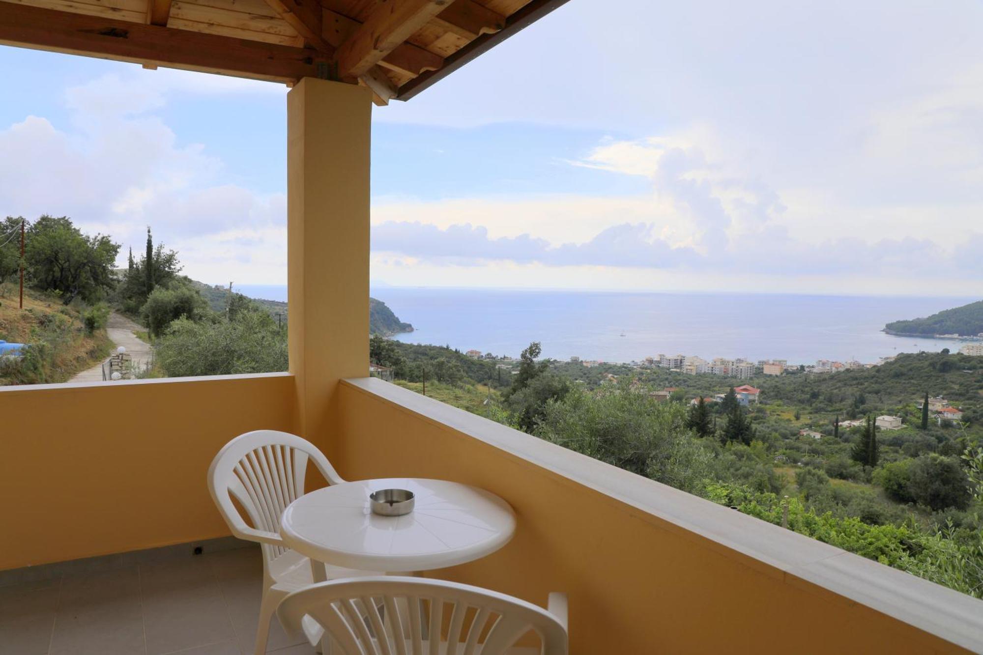 Nefeli'S Apartment Himara Zewnętrze zdjęcie