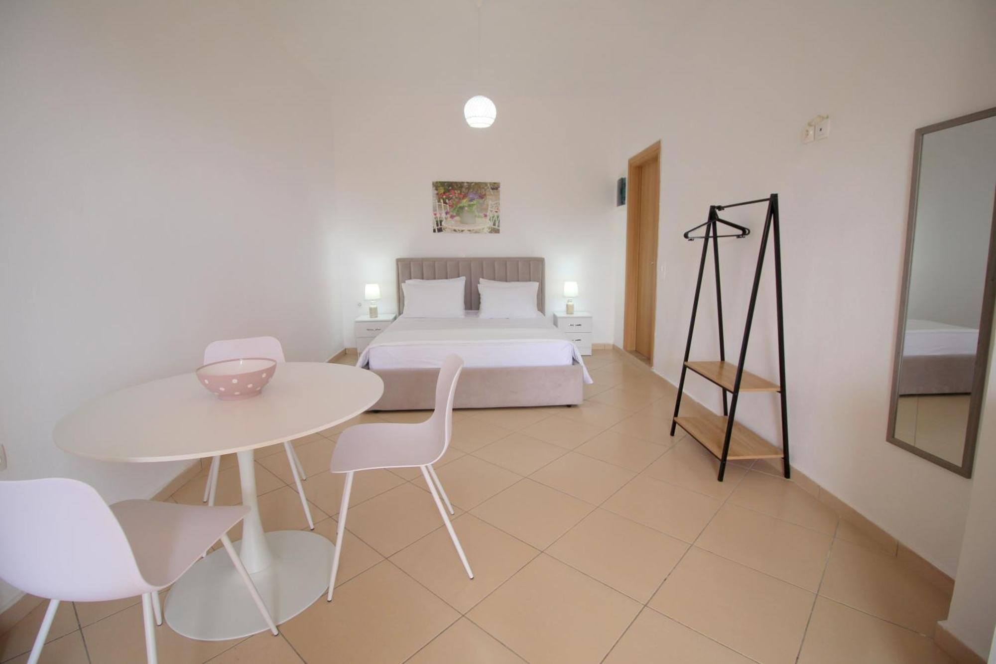 Nefeli'S Apartment Himara Zewnętrze zdjęcie